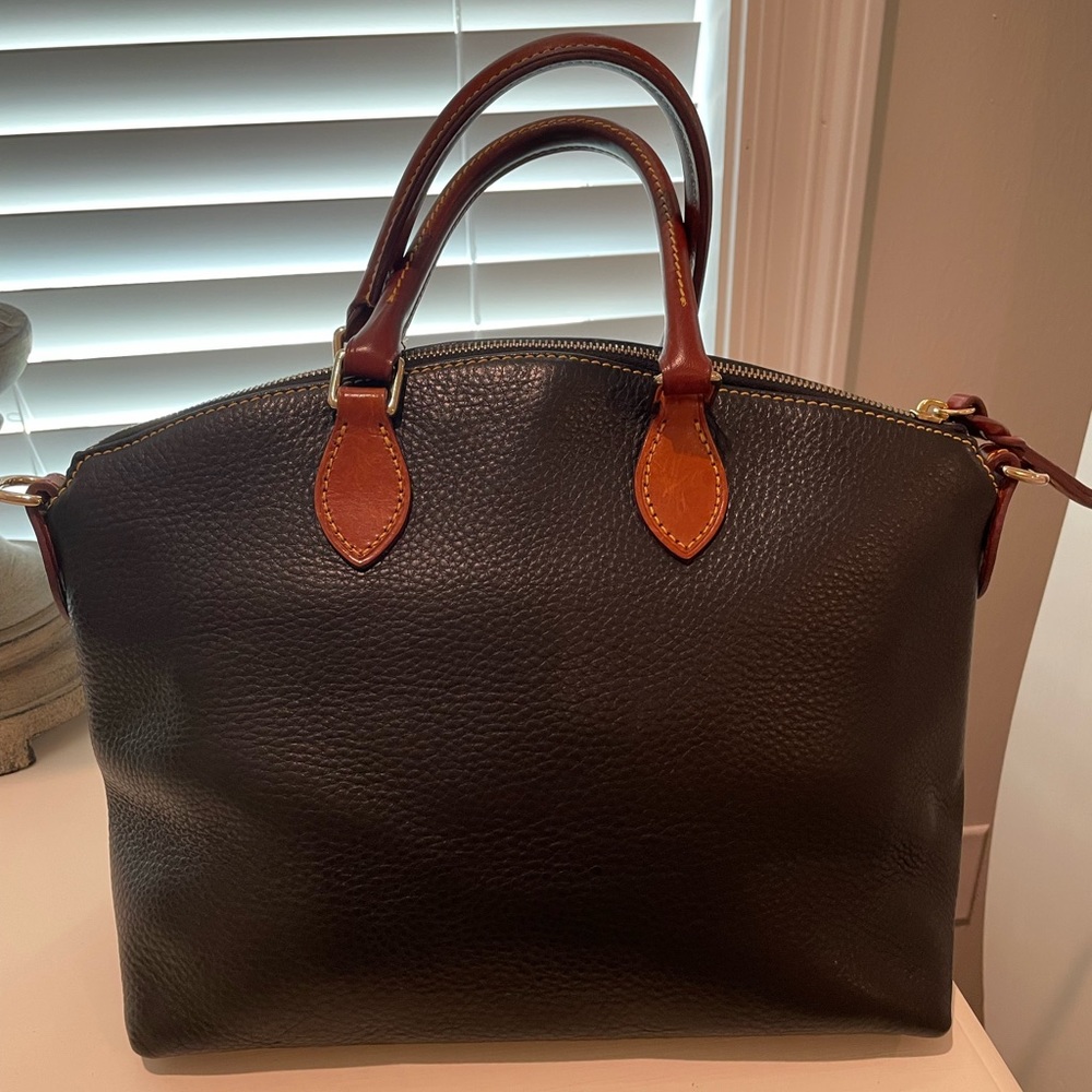 Dooney & Bourke - Picture 2 of 7
